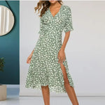 Robe Fleurie Mi-Longue Portefeuille - Vignette | Dame Fleur