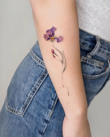 Fleur de Naissance Tatouage: Significations et Idées mois