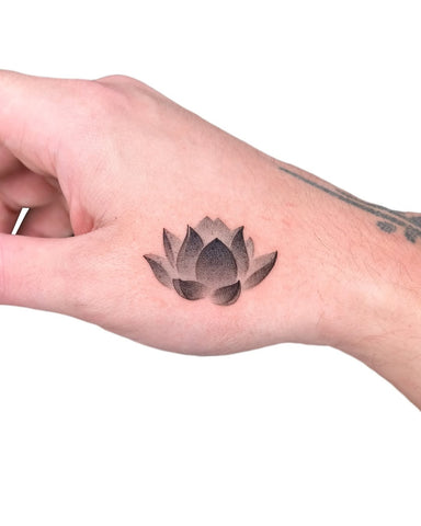 Tatouage Fleur de Lotus: Signification et Exemples