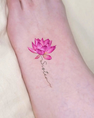 Tatouage Fleur de Lotus: Signification et Exemples