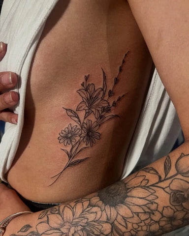 Tatouage Fleur de Lys: Signification et Exemples