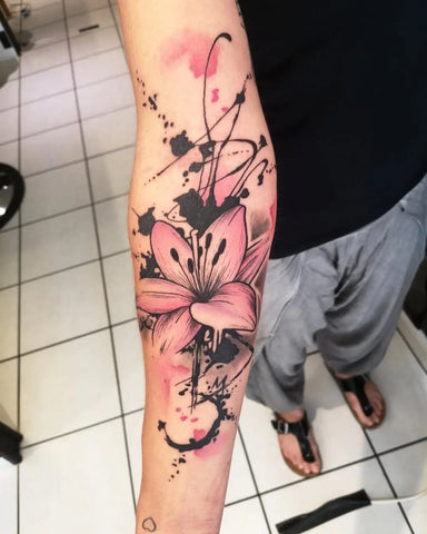 Tatouage Fleur de Lys: Signification et Exemples