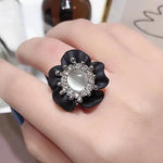 Bague Fleur Noire - Vignette | Dame Fleur