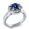 Bague en pierre bleue avec accents en diamant.