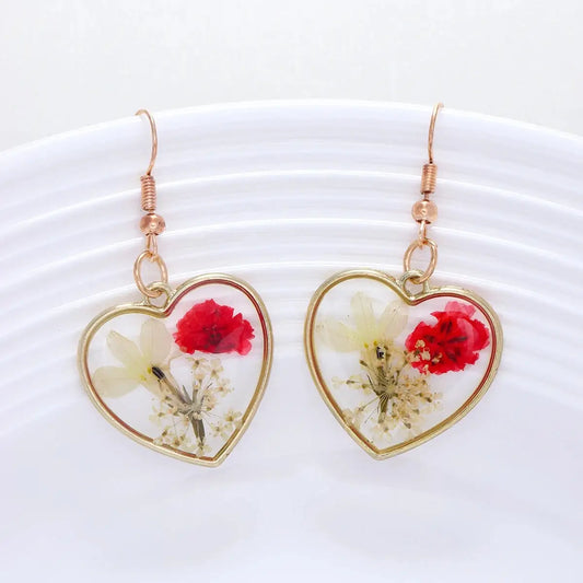 Boucles d’Oreilles Fleur Séchée Cœur Résine | Dame Fleur