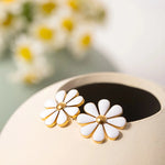 Boucles d'Oreilles Marguerite pour Femmes - Vignette | Dame Fleur
