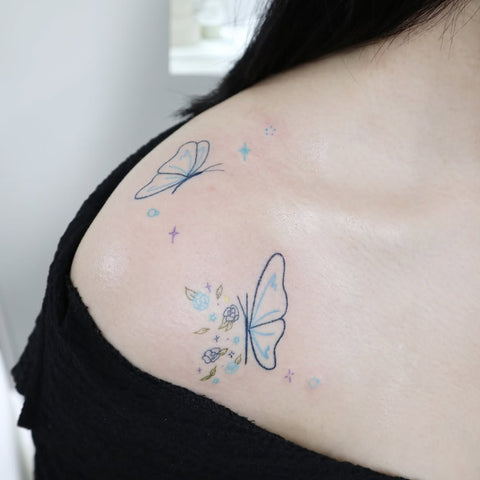 Tatouage Papillon Fleur: Signification et Exemples
