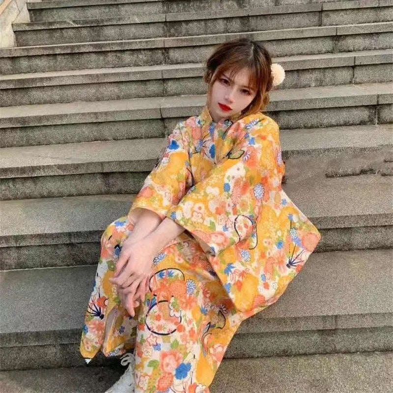 Kimono Japonais Doré Fleuri | Dame Fleur