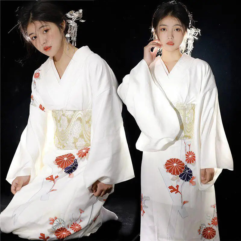 Kimono Japonais Traditionnel Blanc Fleuri | Dame Fleur