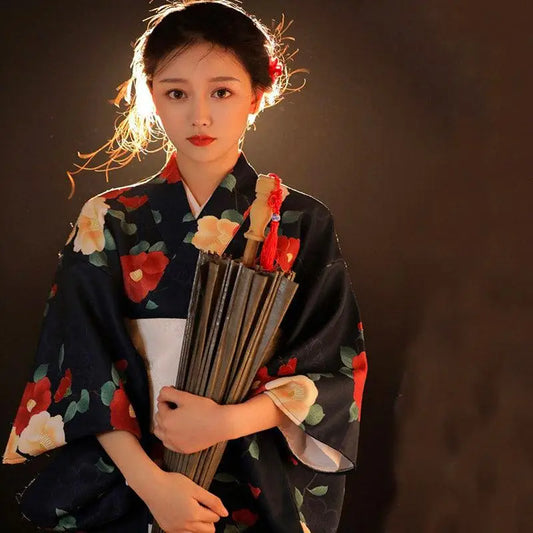 Kimono Traditionnel Noir Japonais Fleuri | Dame Fleur
