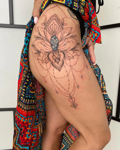 Tatouage Fleur de Lotus: Signification et Exemples