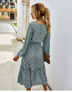Robe Fleurie Mi-Longue Col Carré - Vignette | Dame Fleur