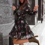 Robe Fond Noir avec Fleurs - Vignette | Dame Fleur